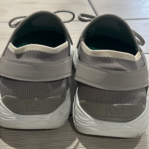 You by Skechers Walk Light Gray & White Slip-ons - Picture 4 of 11